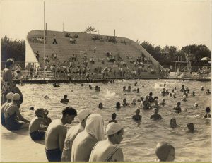 island-park-pool
